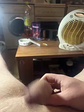 Snapshot of MatThiAs2806 chatting on 02/17/26, 06:49 MatThiAs2806 online show from 02/17/26, 06:49