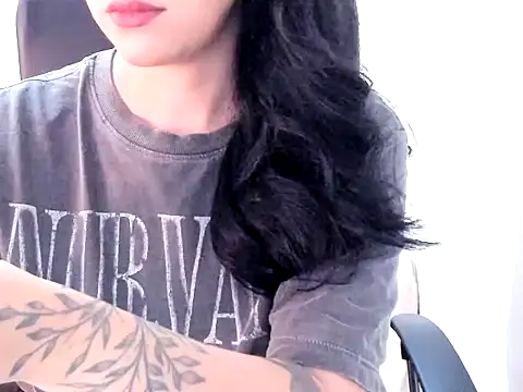 Kristenbr online show from 04/25/26, 10:07
