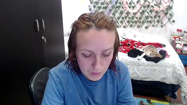 Snapshot of kittykalor09 chatting on 02/11/26, 02:00 kittykalor09 online show from 02/11/26, 02:00