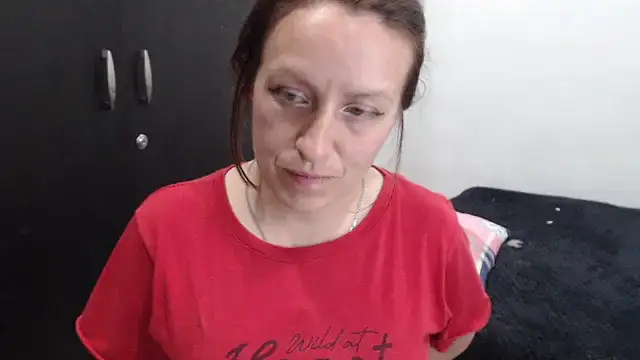 Snapshot of kittykalor09 chatting on 04/07/26, 04:14 kittykalor09 online show from 04/07/26, 04:14