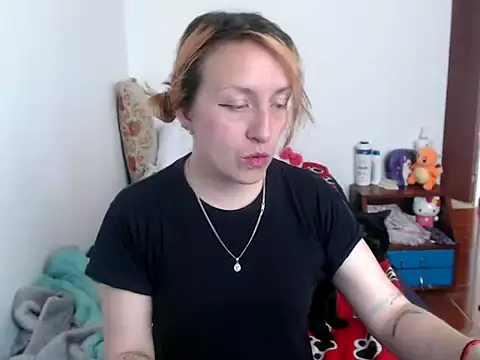 Snapshot of kittykalor09 chatting on 03/05/25, 03:07 kittykalor09 online show from 03/05/25, 03:07