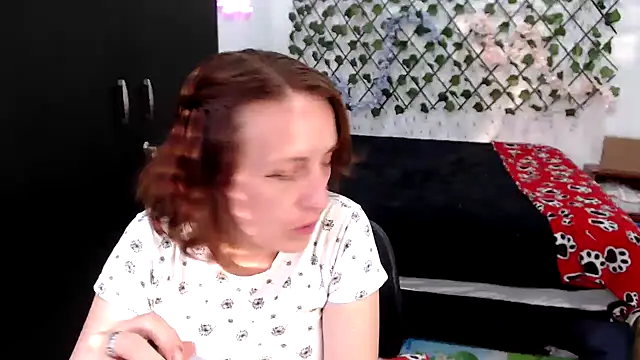 Snapshot of kittykalor09 chatting on 04/03/26, 10:38 kittykalor09 online show from 04/03/26, 10:38