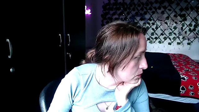 Snapshot of kittykalor09 chatting on 03/31/26, 10:12 kittykalor09 online show from 03/31/26, 10:12