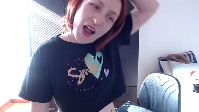 Snapshot of kittykalor09 chatting on 11/14/25, 08:34 kittykalor09 online show from 11/14/25, 08:34