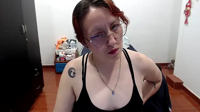 Snapshot of kittykalor09 chatting on 01/07/26, 04:28 kittykalor09 online show from 01/07/26, 04:28