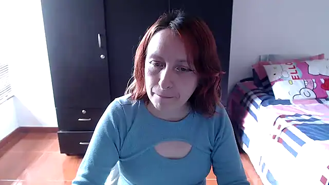 Snapshot of kittykalor09 chatting on 11/24/25, 06:52 kittykalor09 online show from 11/24/25, 06:52