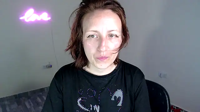 Snapshot of kittykalor09 chatting on 04/12/26, 10:24 kittykalor09 online show from 04/12/26, 10:24