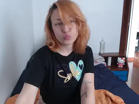 Snapshot of kittykalor09 chatting on 02/20/25, 03:19 kittykalor09 online show from 02/20/25, 03:19