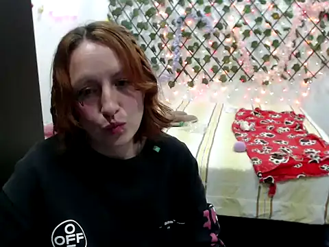 Snapshot of kittykalor09 chatting on 03/03/26, 12:28 kittykalor09 online show from 03/03/26, 12:28