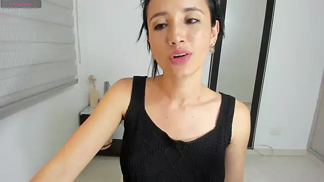  arianna hot22 online show from 10/09/25, 12:33