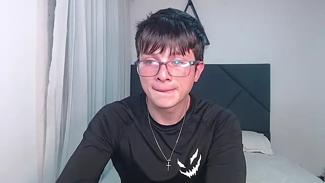 Snapshot of MathewCollin chatting on 06/08/26, 01:39 MathewCollin online show from 06/08/26, 01:39