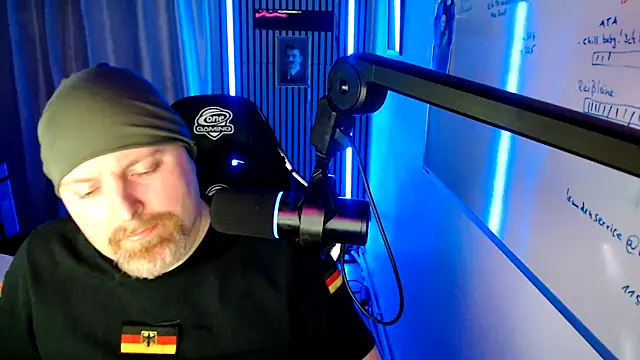 DerPornoPete online show from 04/19/26, 12:22