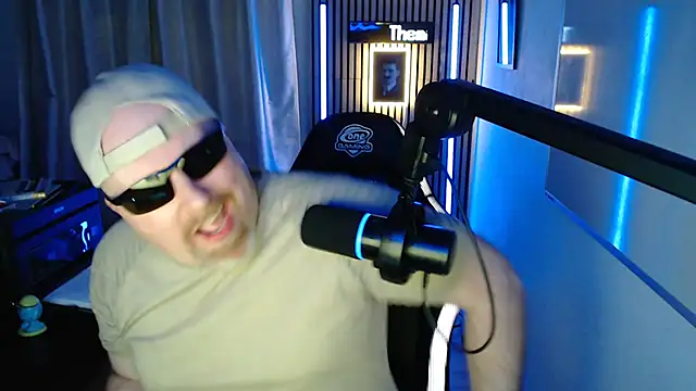 DerPornoPete online show from 10/30/25, 12:31