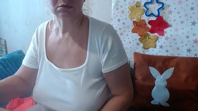 QueenLana online show from 10/30/25, 08:23