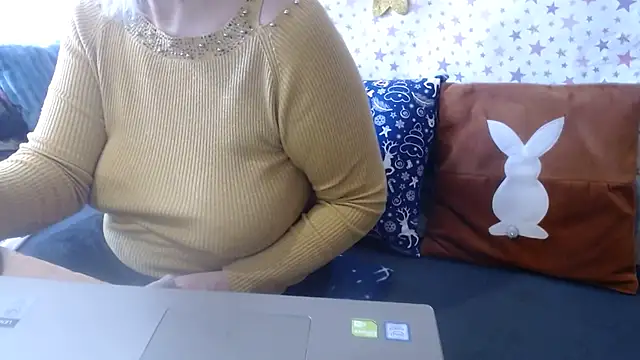 QueenLana online show from 02/10/26, 09:41