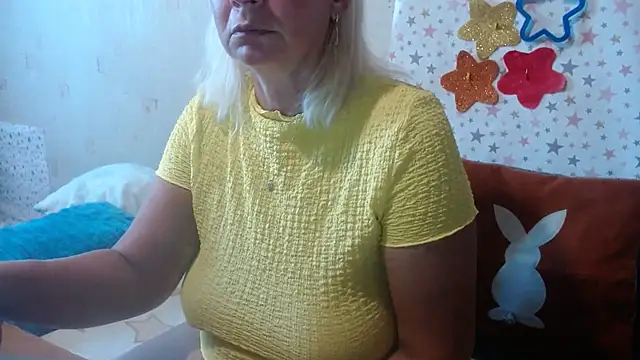 QueenLana online show from 09/11/25, 09:20