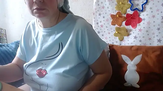 QueenLana online show from 10/26/25, 06:58