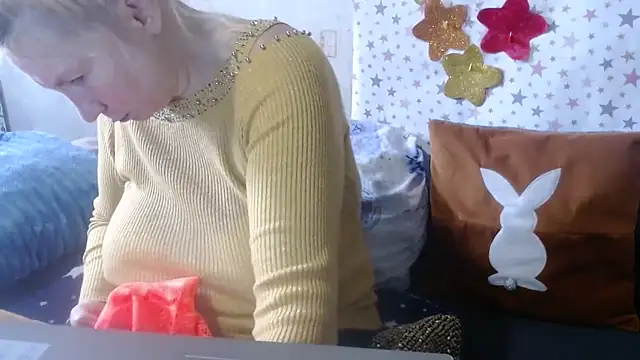 QueenLana online show from 10/29/25, 05:39