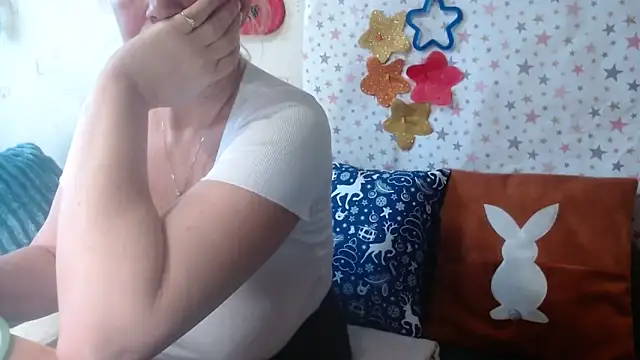 QueenLana online show from 12/14/25, 09:59