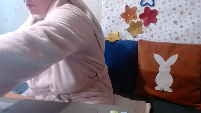 QueenLana online show from 05/14/26, 09:06