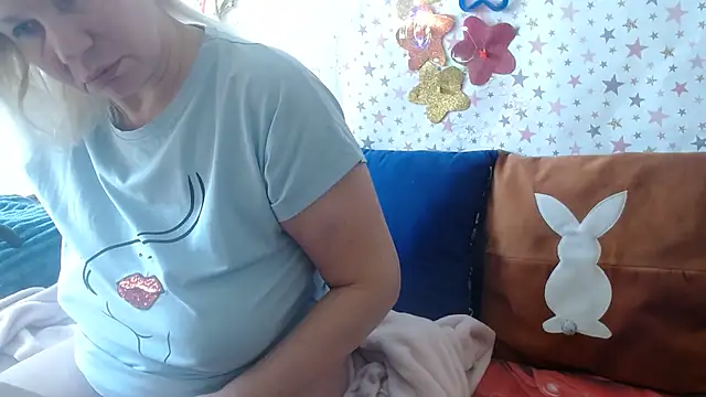 QueenLana online show from 03/05/26, 08:00