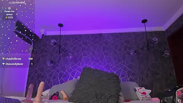 danaythamara1 online show from 10/14/25, 10:31