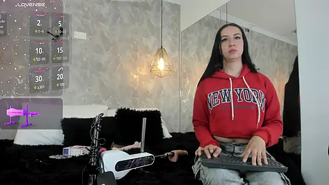 danaythamara1 online show from 10/06/25, 08:53