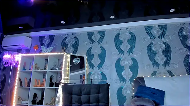 Snapshot of anneswhite chatting on 01/15/26, 05:00 anneswhite online show from 01/15/26, 05:00