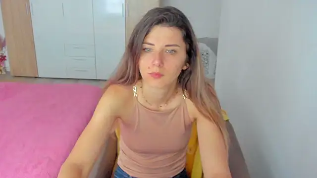 Snapshot of marie_marie03 chatting on 06/04/26, 05:45 marie marie03 online show from 06/04/26, 05:45