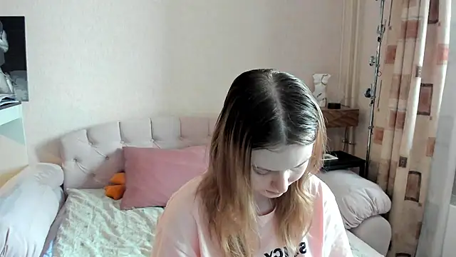 Vivian Davis online show from 04/26/26, 02:58