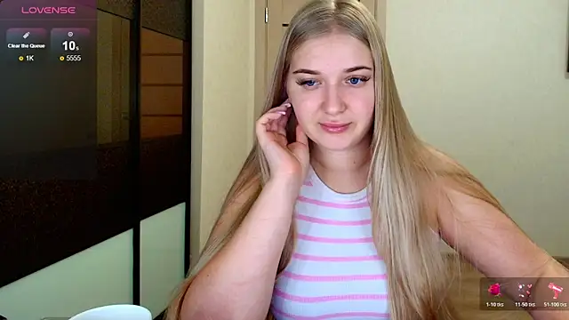 Adr1ana  online show from 11/28/25, 04:56