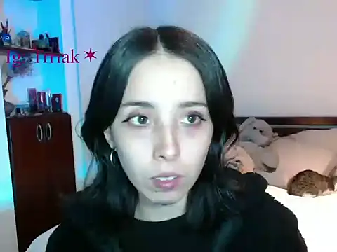 babyluna 8 8 online show from 04/22/26, 11:22