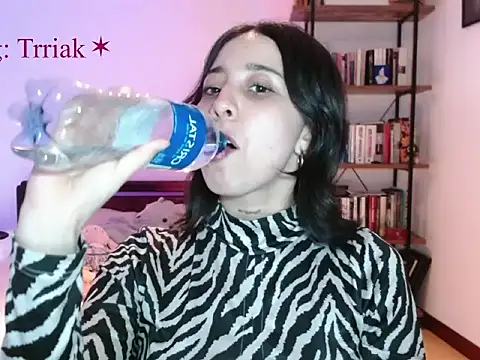 babyluna 8 8 online show from 04/10/26, 10:17