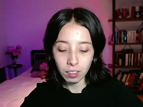 babyluna 8 8 online show from 02/17/26, 04:54