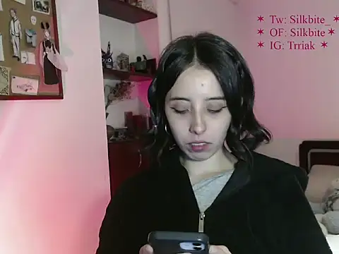 babyluna 8 8 online show from 05/12/26, 01:46
