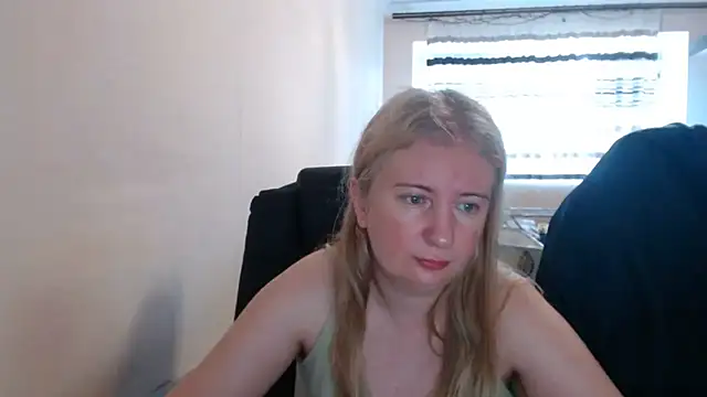 PeterAndJen online show from 06/24/26, 05:17