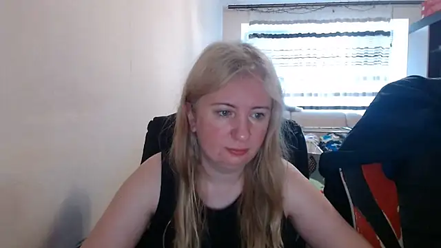 PeterAndJen online show from 06/12/26, 05:16