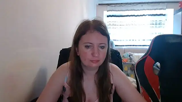 PeterAndJen online show from 07/07/26, 07:23