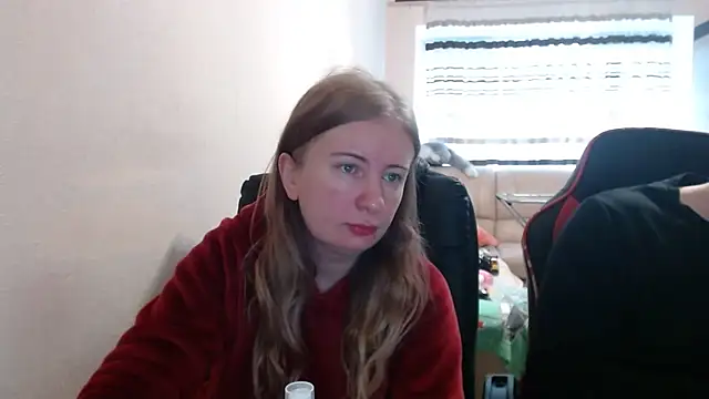 Snapshot of PeterAndJen chatting on 11/15/25, 06:39 PeterAndJen online show from 11/15/25, 06:39