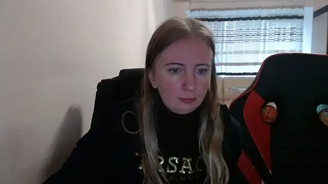 Snapshot of PeterAndJen chatting on 09/30/25, 08:31 PeterAndJen online show from 09/30/25, 08:31