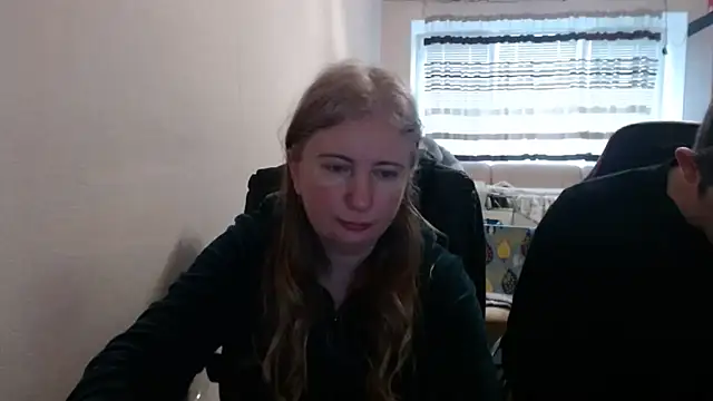 Snapshot of PeterAndJen chatting on 03/19/26, 06:35 PeterAndJen online show from 03/19/26, 06:35
