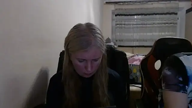 PeterAndJen online show from 06/02/26, 06:30