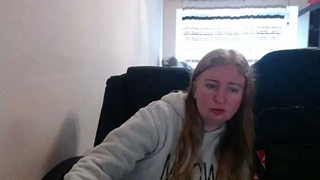 Snapshot of PeterAndJen chatting on 03/11/26, 09:25 PeterAndJen online show from 03/11/26, 09:25