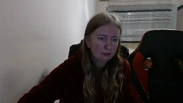 Snapshot of PeterAndJen chatting on 11/15/25, 06:56 PeterAndJen online show from 11/15/25, 06:56