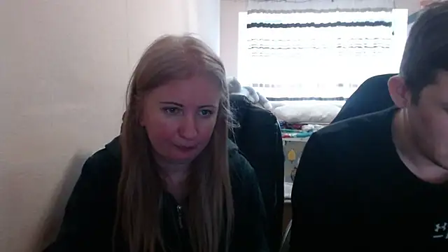 Snapshot of PeterAndJen chatting on 03/22/26, 06:53 PeterAndJen online show from 03/22/26, 06:53