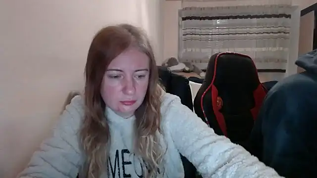 Snapshot of PeterAndJen chatting on 11/11/25, 04:18 PeterAndJen online show from 11/11/25, 04:18