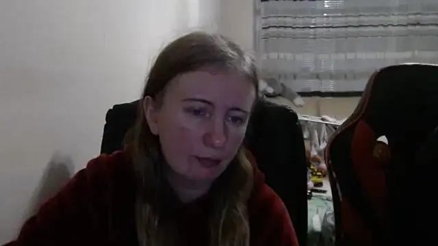 Snapshot of PeterAndJen chatting on 11/13/25, 08:35 PeterAndJen online show from 11/13/25, 08:35