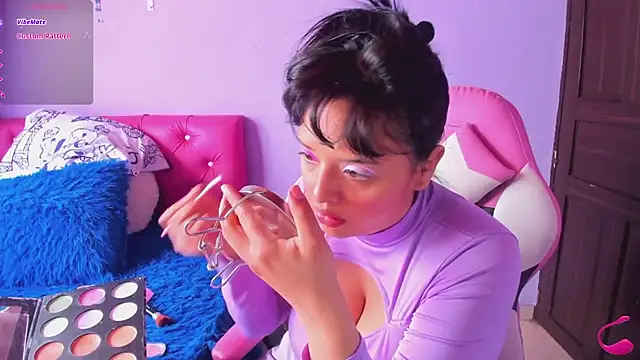 crissn0707 online show from 11/20/25, 11:55