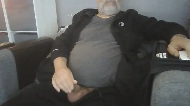 Snapshot of Naturistmale45 chatting on 06/10/26, 07:53 Naturistmale45 online show from 06/10/26, 07:53
