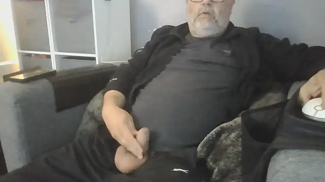 Snapshot of Naturistmale45 chatting on 06/03/26, 12:06 Naturistmale45 online show from 06/03/26, 12:06